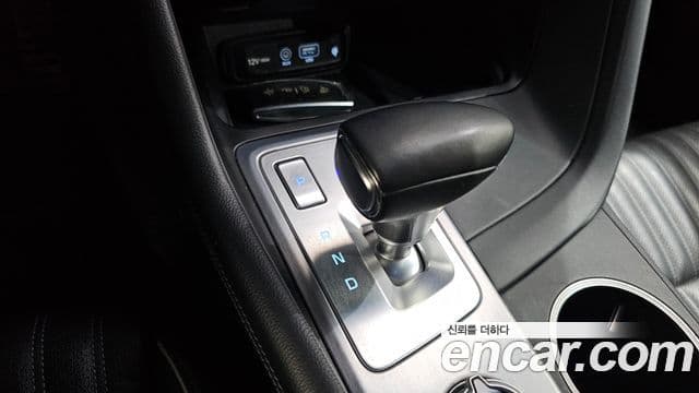 Genesis G70 2019 — Photo 10/35