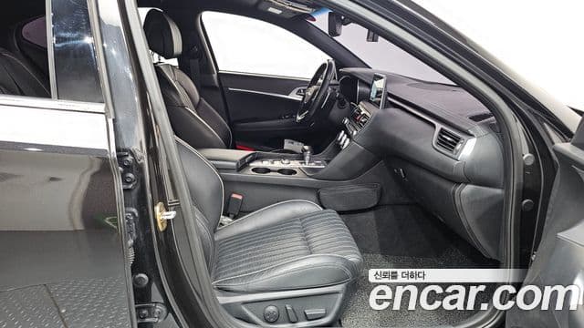 Genesis G70 2019 — Photo 19/35