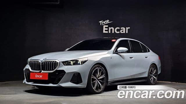BMW 5 Series 2024 — Şəkil 1/20