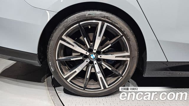 BMW 5 Series 2024 — Şəkil 5/20