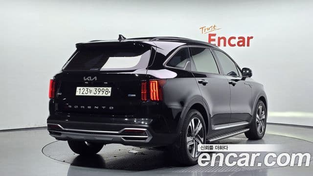 Kia Sorento 2022 — Фото 2/20