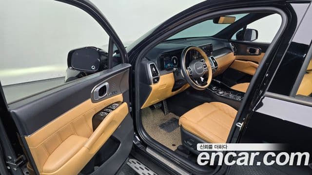 Kia Sorento 2022 — Фото 11/20