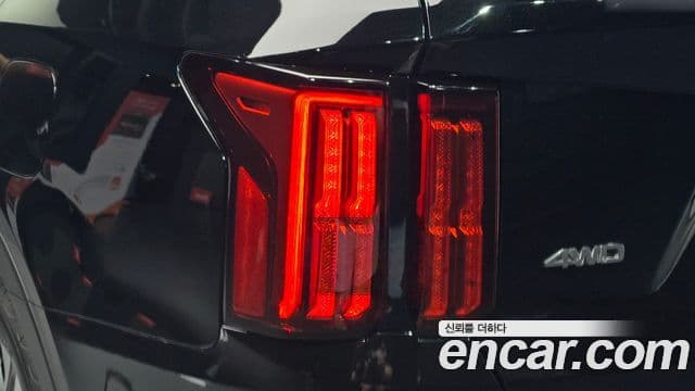 Kia Sorento 2022 — Photo 1/32