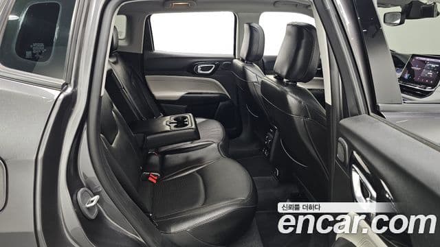 Jeep Compass 2022 — ფოტო 12/20