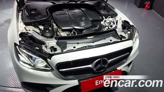 Mercedes-Benz E-Class 2018 — Şəkil 6/20