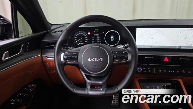Kia K5 2025 — Şəkil 13/20
