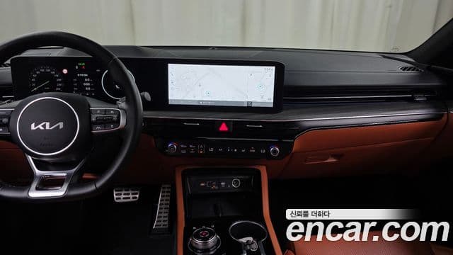 Kia K5 2025 — Şəkil 14/20
