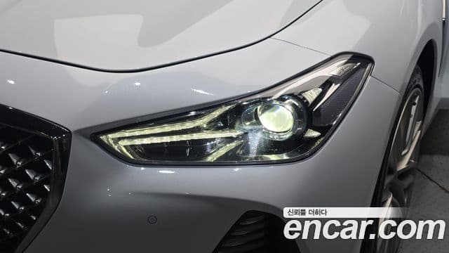 Genesis G70 2019 — Photo 26/30