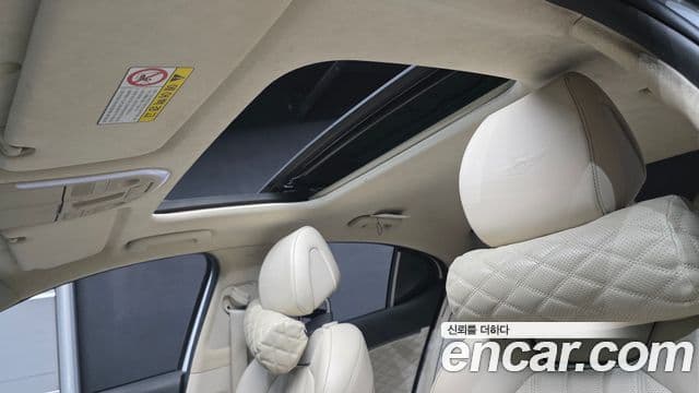 Genesis G70 2019 — Photo 25/30