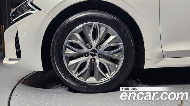 Kia K5 2023 — Şəkil 5/20
