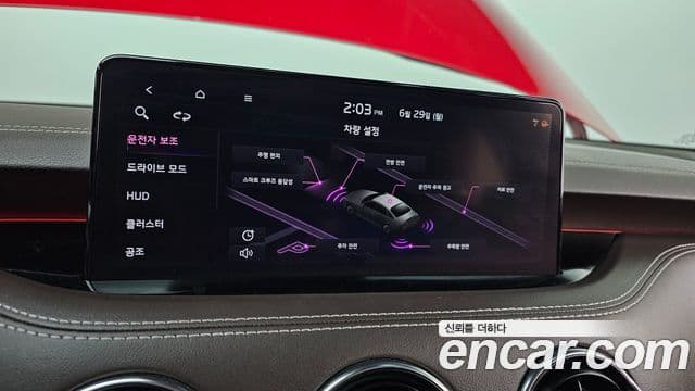 Kia Stinger 2021 — ფოტო 16/20