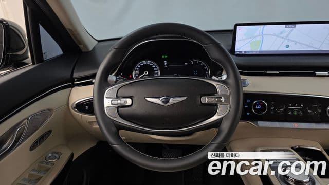 Genesis GV70 2021 — ფოტო 13/20