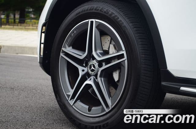 Mercedes-Benz GLC-Class 2021 — ფოტო 4/20