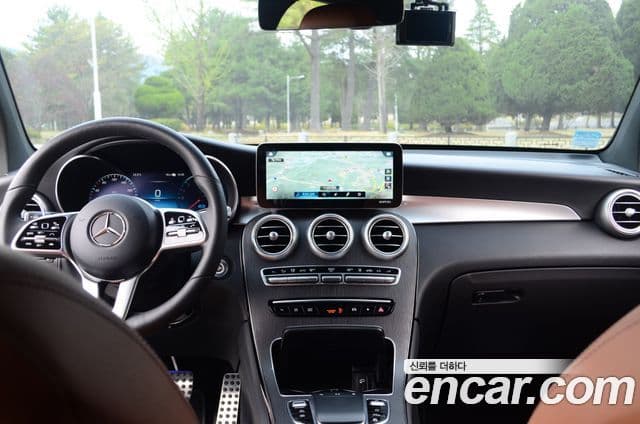 Mercedes-Benz GLC-Class 2021 — ფოტო 6/20