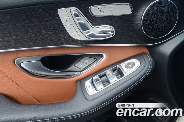 Mercedes-Benz GLC-Class 2021 — ფოტო 11/20