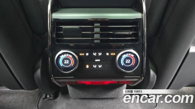 Land Rover Range Rover Sport 2025 — Photo 26/36