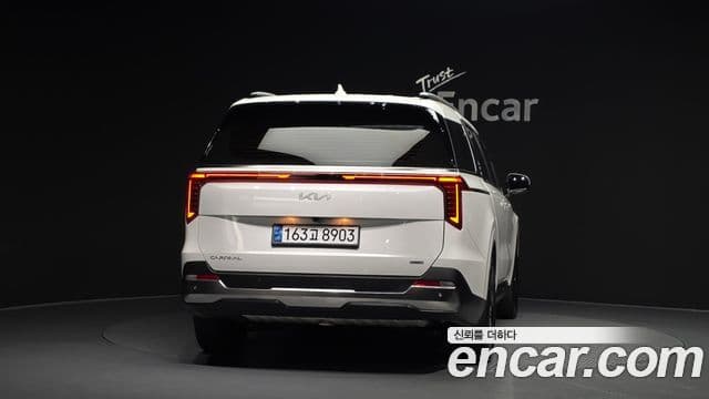 Kia Carnival 2024 — ფოტო 4/20