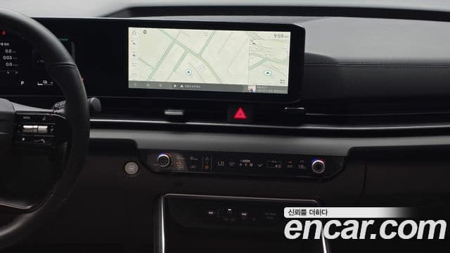 Kia Carnival 2024 — ფოტო 14/20