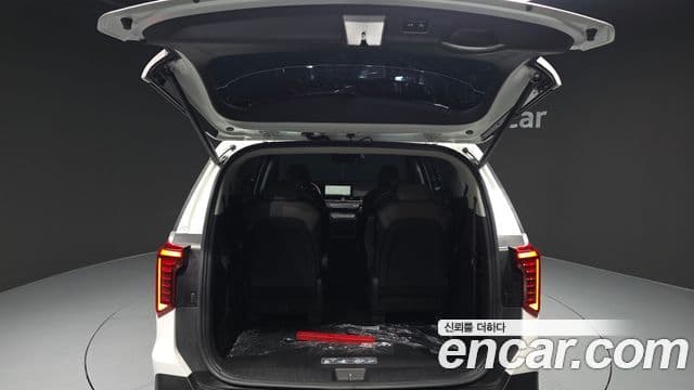 Kia Carnival 2024 — ფოტო 20/20
