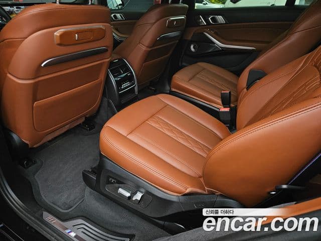 BMW X7 2024 — Şəkil 8/19