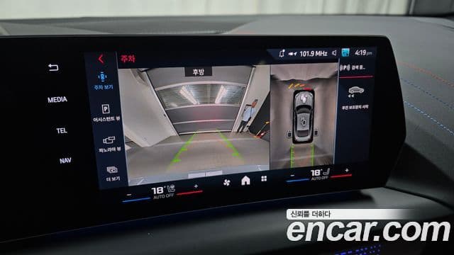 BMW 2 Series Gran Coupe 2025 — Photo 14/20