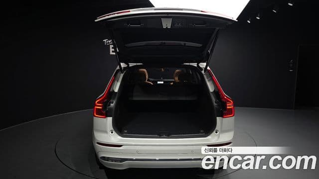 Volvo XC60 2025 — Şəkil 20/20