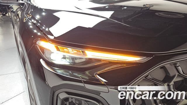 Audi Q5 2025 — Photo 17/34