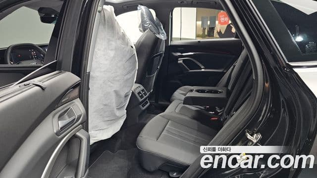 Audi Q5 2025 — Photo 14/34