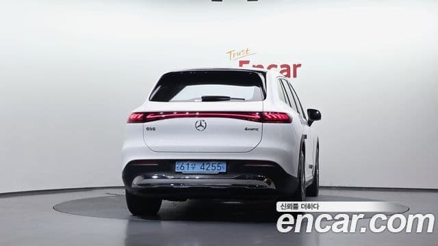 Mercedes-Benz EQS SUV 2023 — ფოტო 4/34