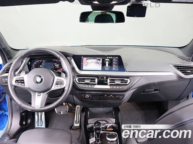 BMW 1 Series 2024 — Фото 13/20