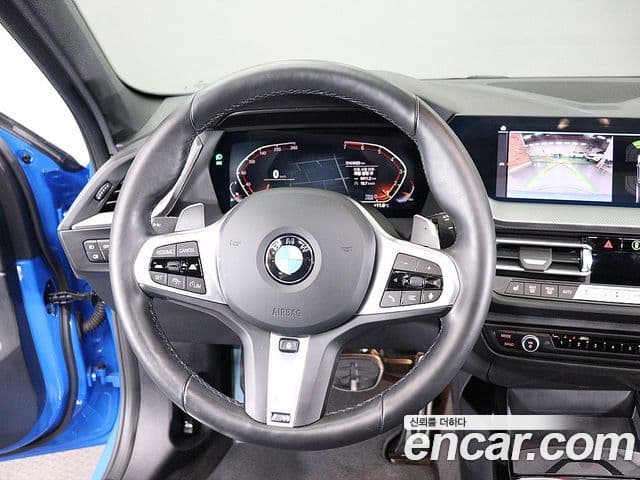 BMW 1 Series 2024 — Фото 14/20
