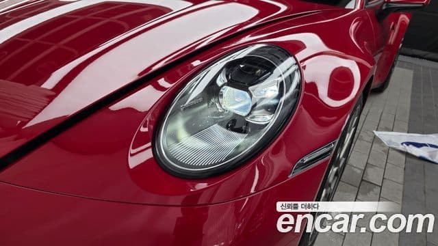 Porsche 911 2024 — Photo 17/31