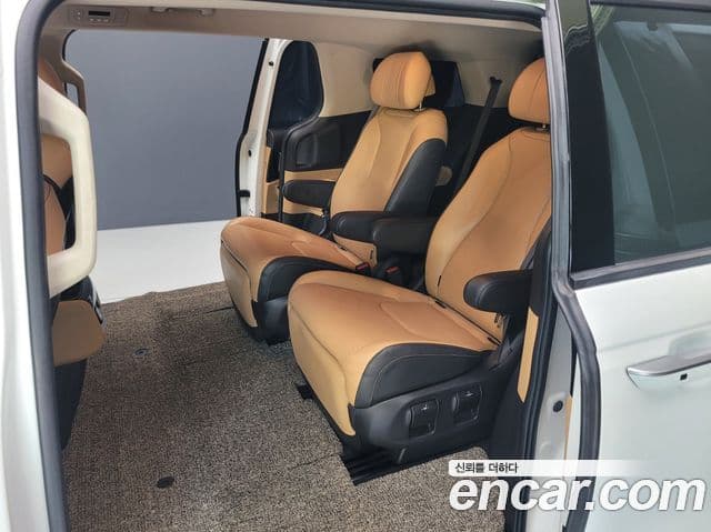 Kia Carnival 2021 — Фото 7/20