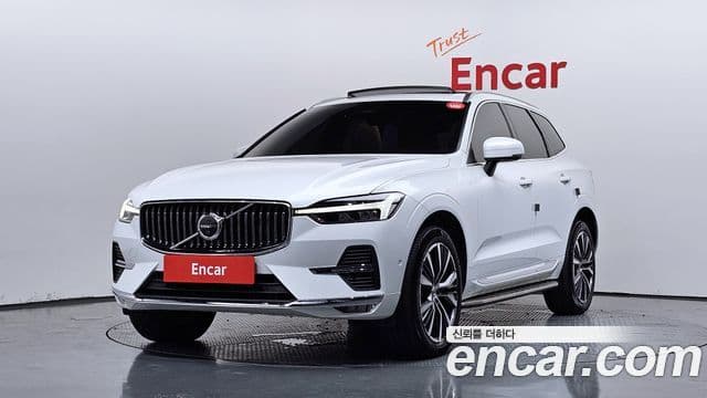 Volvo XC60 2022 — ფოტო 20/20