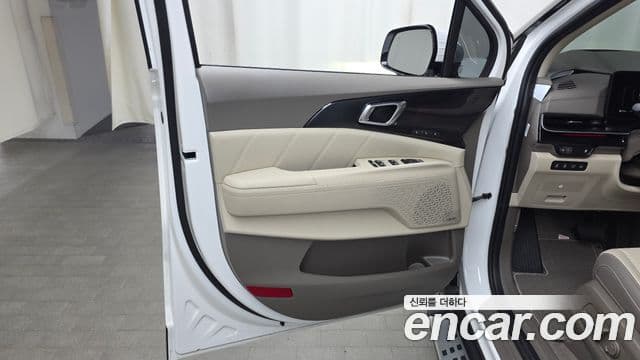 Kia Carnival 2026 — Photo 15/39
