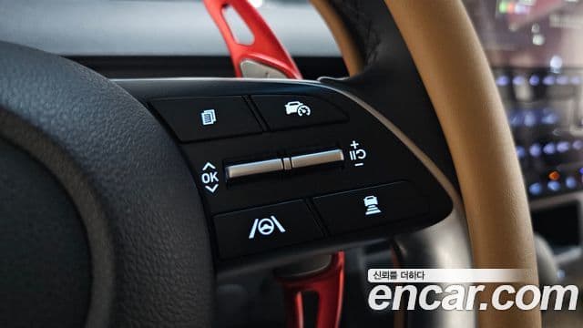 Hyundai Staria 2025 — Photo 24/35