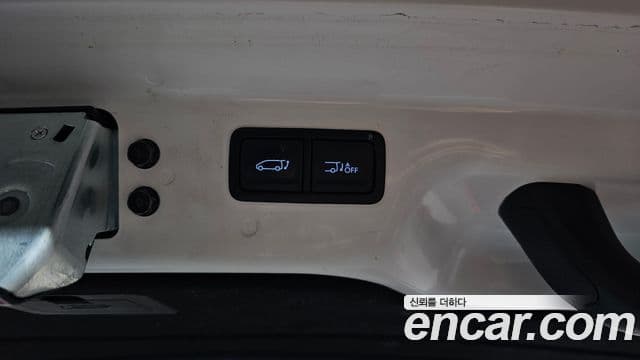 Hyundai Staria 2025 — Photo 20/35