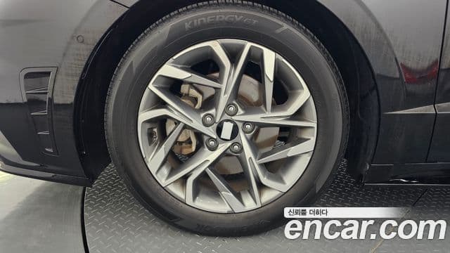 Hyundai Sonata 2022 — ფოტო 5/20