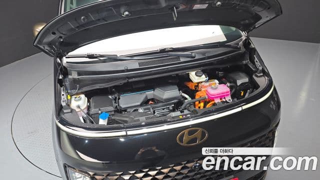 Hyundai Staria 2024 — ფოტო 5/20