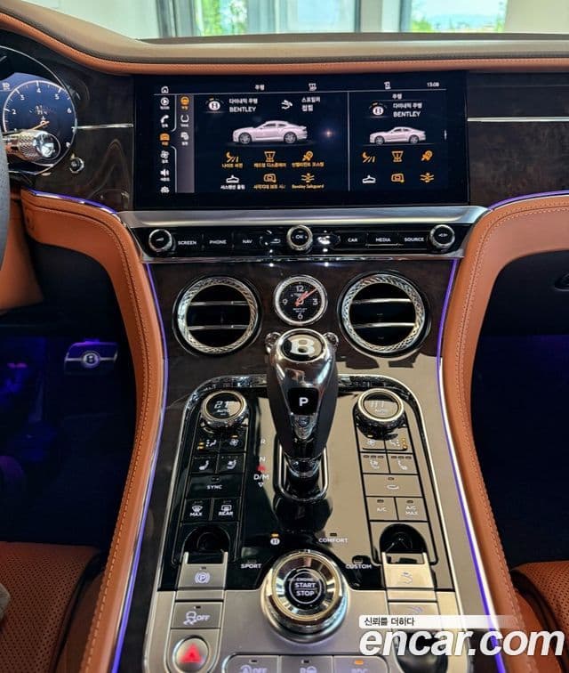 Bentley Continental GT 2021 — ფოტო 5/13
