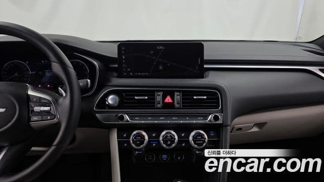 Genesis G70 2022 — Şəkil 14/20