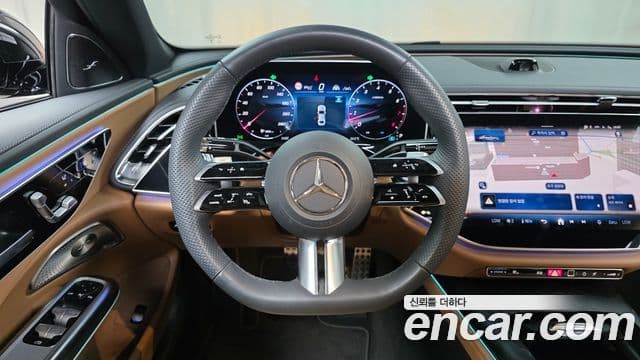 Mercedes-Benz E-Class 2025 — ფოტო 14/20