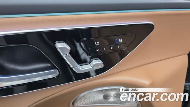Mercedes-Benz E-Class 2025 — ფოტო 18/20