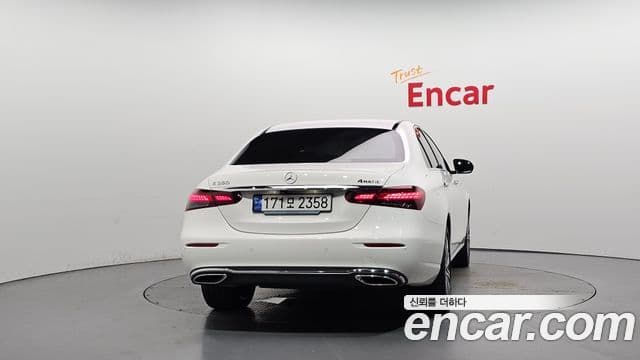 Mercedes-Benz E-Class 2023 — Şəkil 3/20