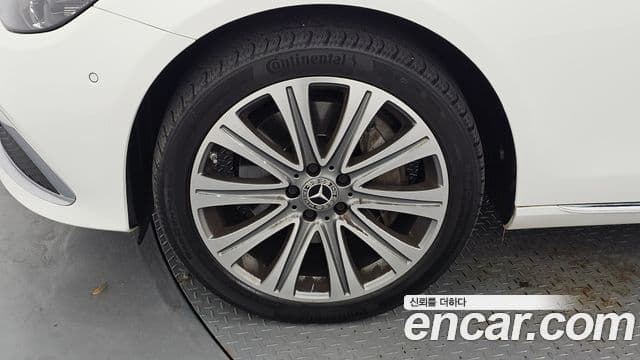 Mercedes-Benz E-Class 2023 — Şəkil 4/20