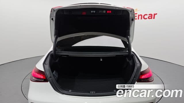 Mercedes-Benz E-Class 2023 — Şəkil 19/20