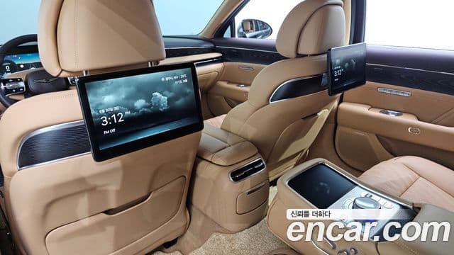 Genesis G90 2024 — Photo 19/36
