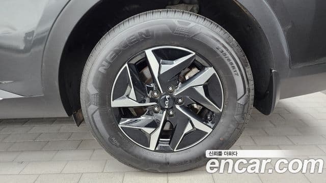 Kia Sorento 2023 — Şəkil 12/30