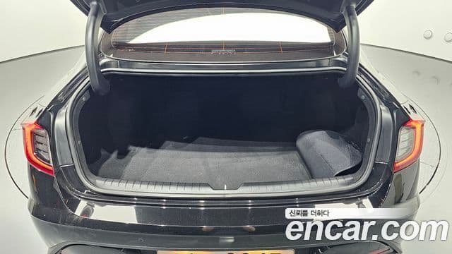 Hyundai Sonata 2019 — ფოტო 16/20