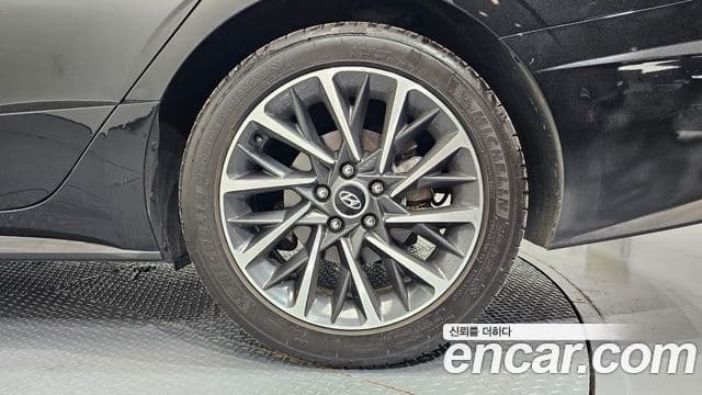 Hyundai Sonata Hybrid 2019 — Photo 30/30
